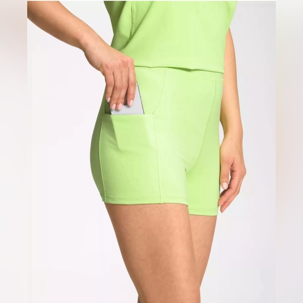 North Face Women's Arque Hike Dress in Sharp Green Built In Shorts Athletic - Picture 5 of 16